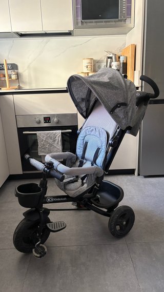Triciclo Kinderkraft gris