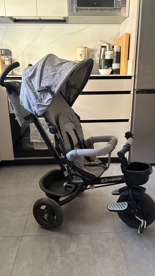 Triciclo Kinderkraft gris