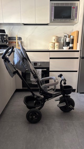 Triciclo Kinderkraft gris