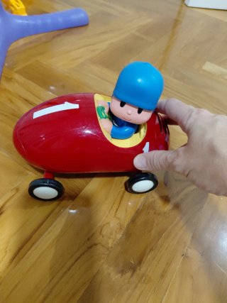 Coche Pocoyó Grande Rojo