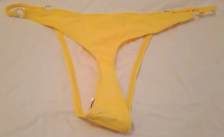 Bikini tanga amarillo sin estrenar
