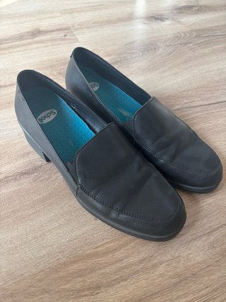 Zapatos negros tacón azafata mocasines