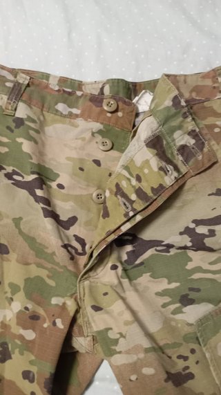 Pantalón Uniforme Multicam (Surplus, Talla L)