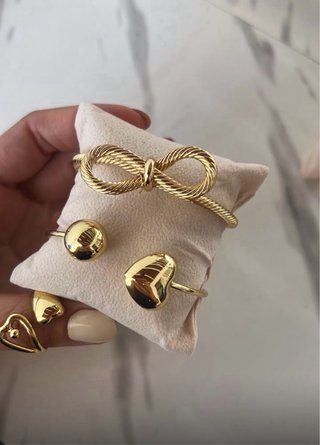 Collar Dorado Dama, brazalete , anillos