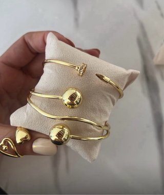 Collar Dorado Dama, brazalete , anillos