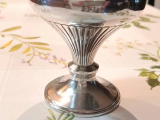 Vaso in argento decorato