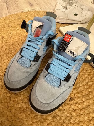 Jordan 4 University Blue