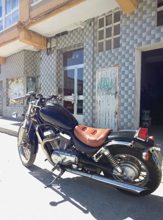 Suzuki intruder VS 800 customizada