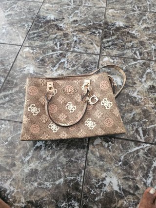 Bolso Guess Beige