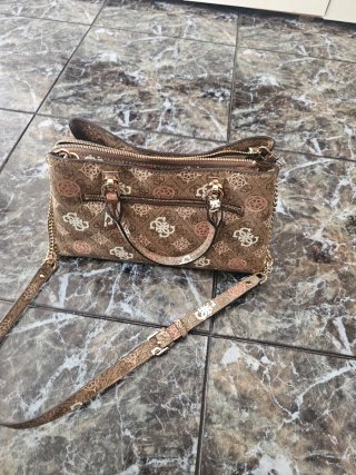 Bolso Guess Beige