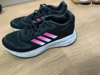 Zapatillas Adidas niño negras y rosas