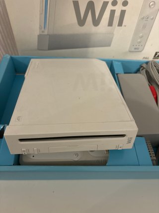 Consola Wii + Juegos y Accesorios