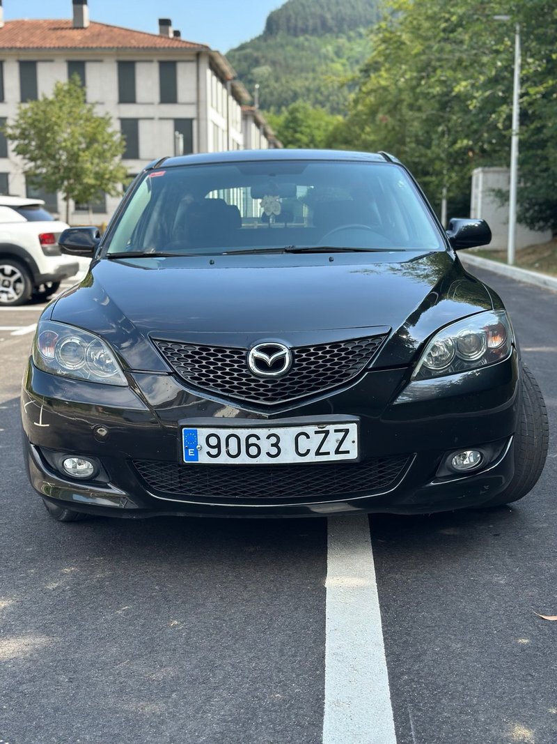 Mazda 3 2004 - foto 1