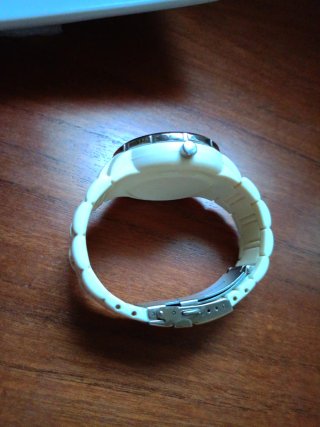 Reloj deportivo Kronos blanco y plateado