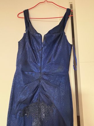 Vestido elegante azul brillante