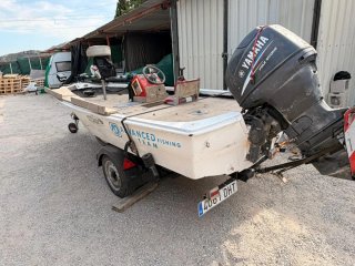 Embarcación pesca Black Bass