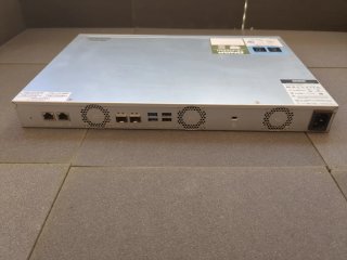 Servidor NAS QNAP TS-435XeU