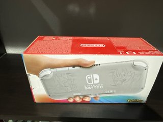 Nintendo Switch Lite edizione speciale Pokemon