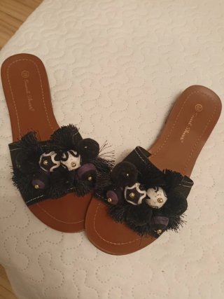 Sandalias Sweet Shoes negras adornos