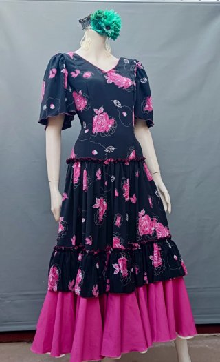 Traje de Flamenca Artesanal Estilo Bata Rociera.