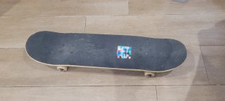 Kit skate completo de la marca Rekd y un regalo