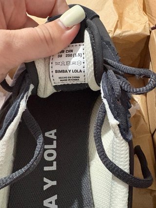 Zapatillas Bimba y Lola mujer negras
