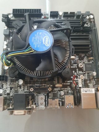 Placa Base Gigabyte GA-H110N-CF + Intel i5-7500