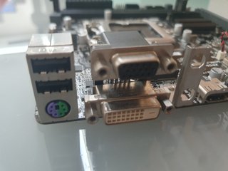 Placa Base Gigabyte GA-H110N-CF + Intel i5-7500