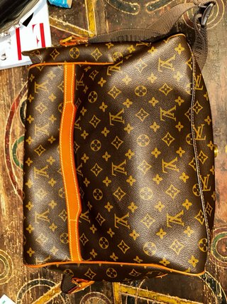 Bolso Louis Vuitton Monogram Marrón Dorado
