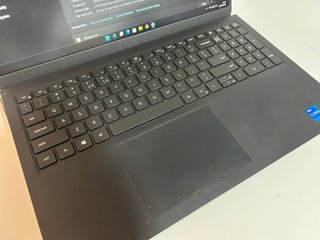 Dell Vostro 15 3510 i5 11ª Gen 16GB RAM SSD 256