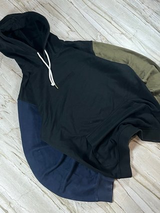 Sudadera con bloques de color