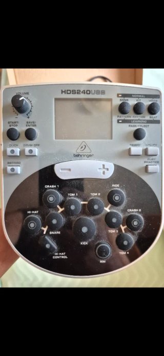 Batería Electrónica Behringer HDS240 USB