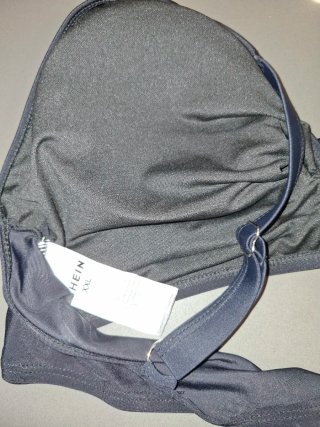 Top bikini negro