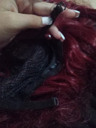 Peluca muy larga roja oscura