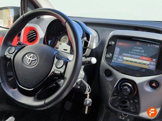 Toyota Aygo 1.0 70 x-play