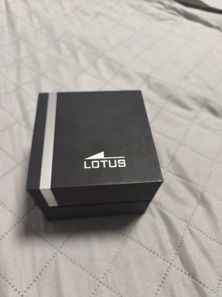Reloj Lotus Mujer Negro y Plateado