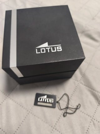 Reloj Lotus Mujer Negro y Plateado