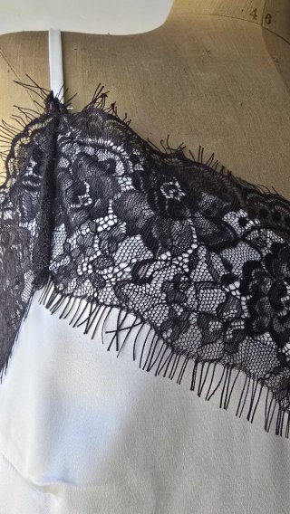 Top lencero encaje blanco/negro talla L