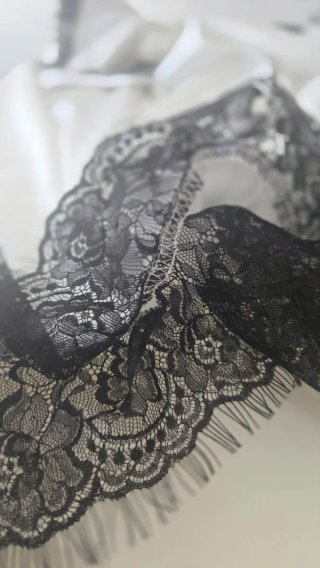 Top lencero encaje blanco/negro talla L