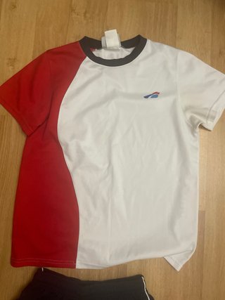 Conjunto camiseta y pantalón corto deportivo