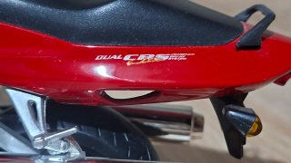 Maqueta Honda CBR 1100 XX Blackbird 1996