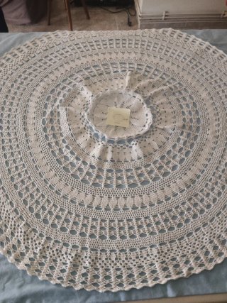 Tapete redondo crochet hecho a mano
