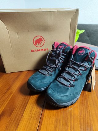 Botas de montaña Mammut Nova IV