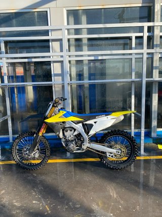 Suzuki RMZ 450 2018 Motocross