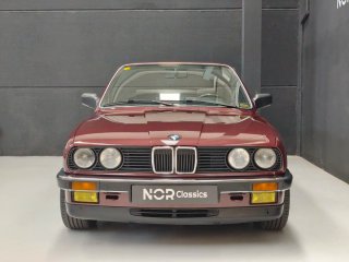 BMW e30 325i cabriolet manual