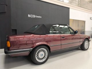 BMW e30 325i cabriolet manual