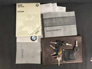 BMW e30 325i cabriolet manual