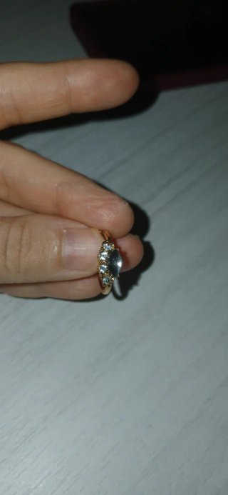 Anello oro 18k con pietra blu