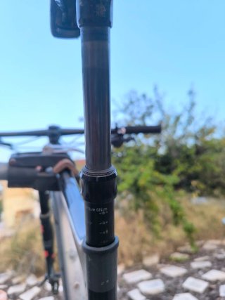 Tija telescópica para bicicleta