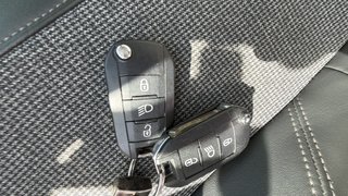 Peugeot 5008 PureTech 130 S&S Allure EAT8 96 kW (130 CV)